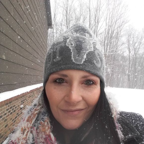 Meet your Posher, Kylee - Picture 1 of 1